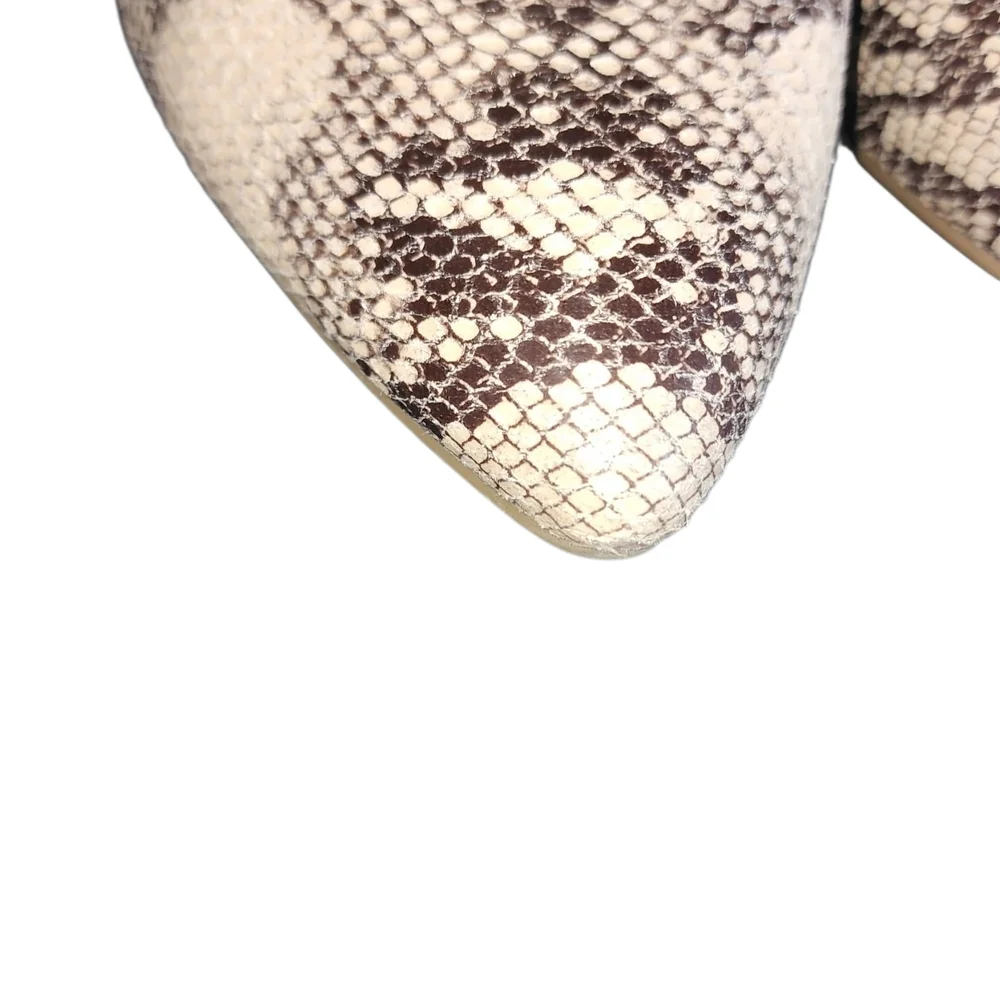 BEBE Womens Boots Sz 10 Snakeskin‎ Ankle Booties